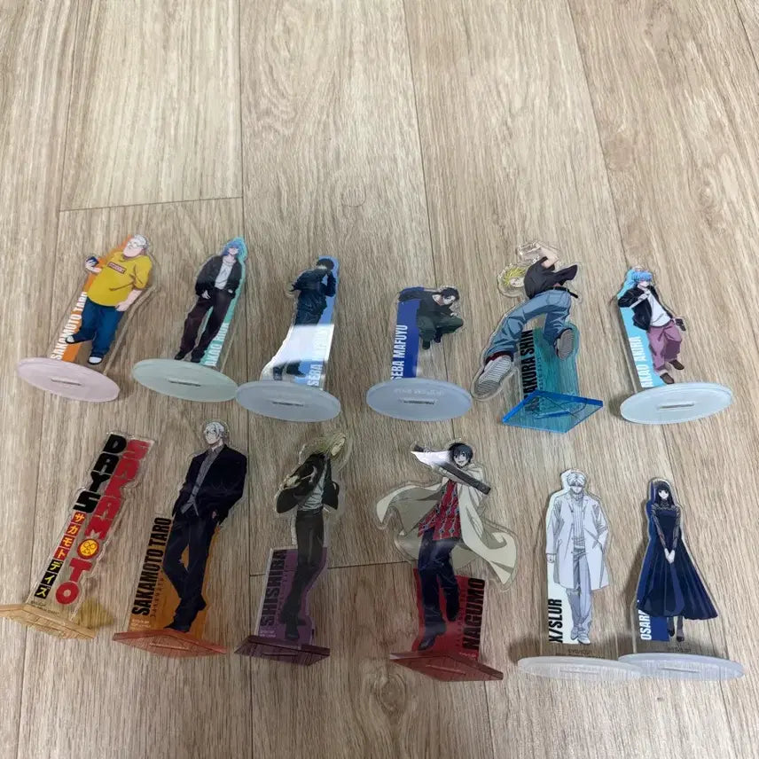 [BUNJANG] 사카모토데이즈 굿즈 아크릴스탠드 일괄로팝니다 / 사카모토데이즈 굿즈 아크릴스탠드 일괄로팝니다