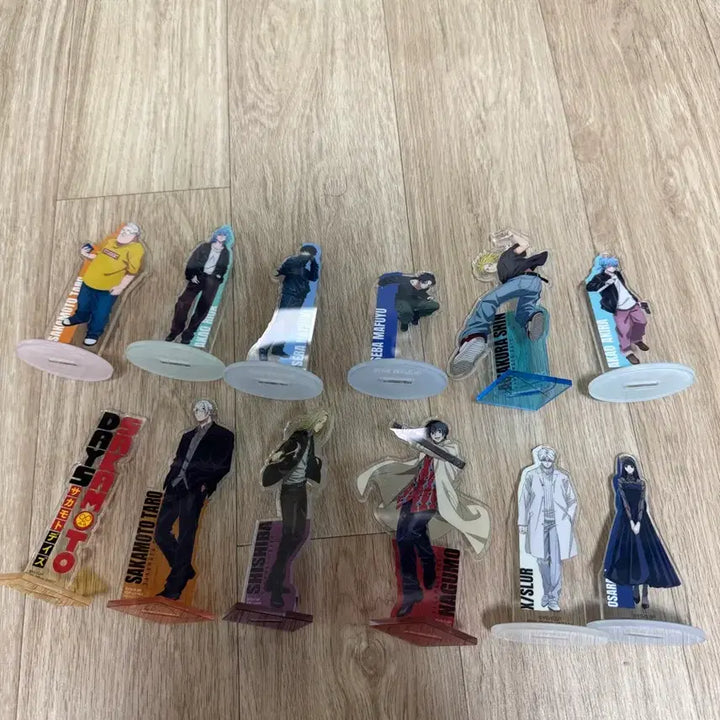 [BUNJANG] 사카모토데이즈 굿즈 아크릴스탠드 일괄로팝니다 / 사카모토데이즈 굿즈 아크릴스탠드 일괄로팝니다