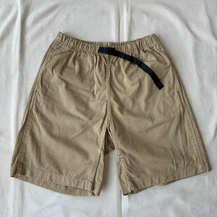 [SOLD OUT] 그라미치 베이지 쇼츠 아시아 M