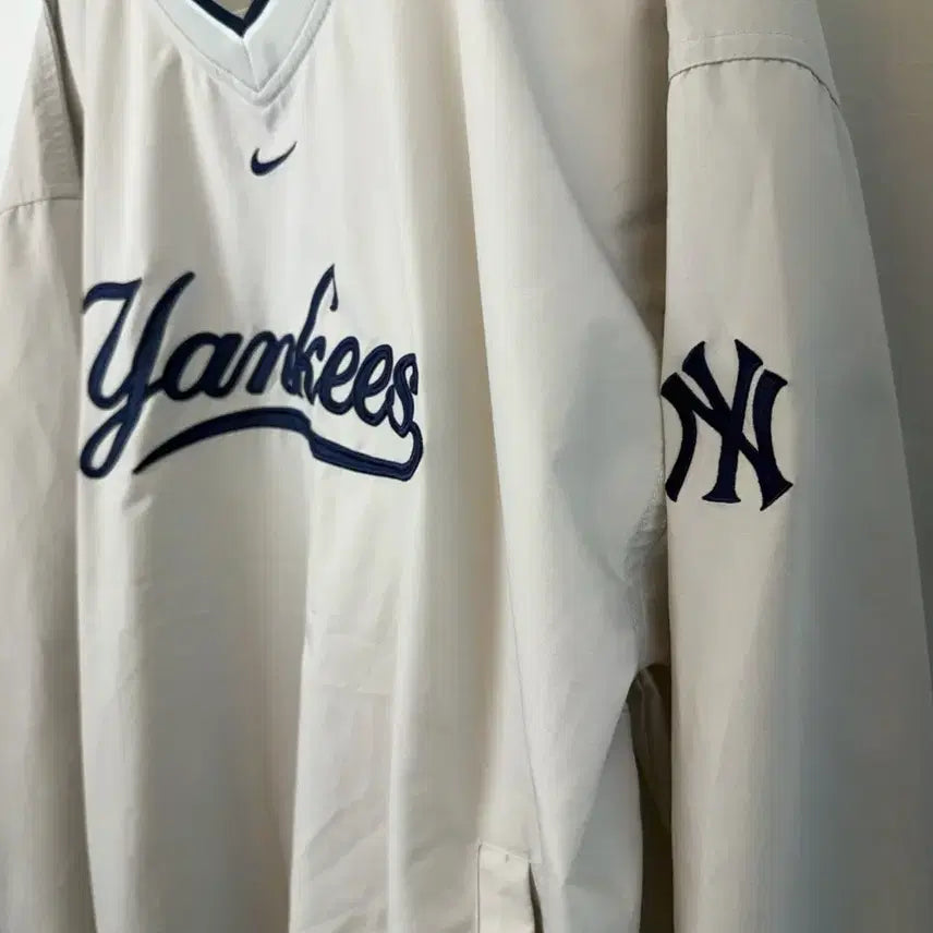 [BUNJANG] Nike New York Yankees Away Warm-up Windbreaker L / [Nike]나이키 뉴욕 양키스 어웨이 away 웜업 바람막이 L Size