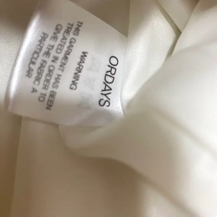 [BUNJANG] ODS Black Label Louvre Jacket - White / 오디에스 블랙라벨 루브르 자켓 화이트
