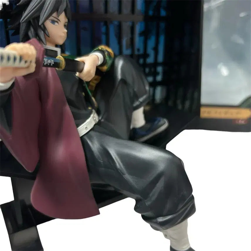 [BUNJANG] Kimetsu no Yaiba Giyu Tomioka Figure / 제일복권 귀멸의 칼날 C상 기유 병풍 피규어