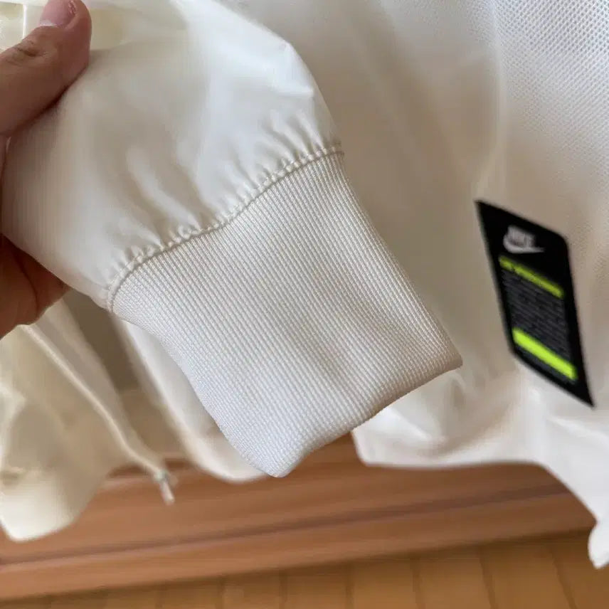 [SOLD OUT] 나이키 윈드러너 자켓