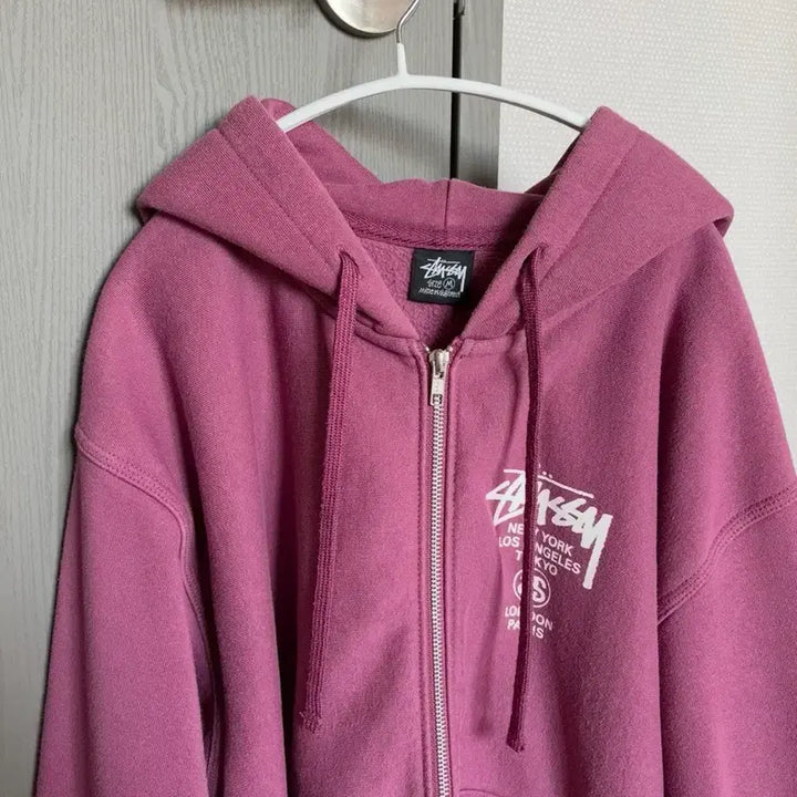 [BUNJANG] Stussy World Tour Hoodie Zip-up / 스투시 월드투어 후드집업 베리