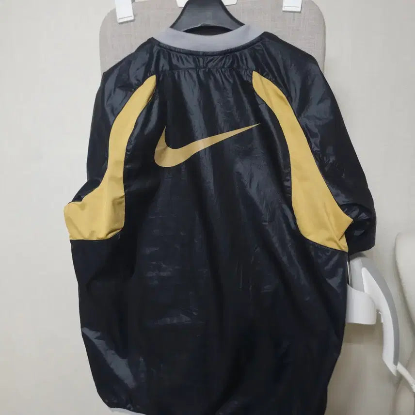 [SOLD OUT] 나이키 나일론 반팔 L