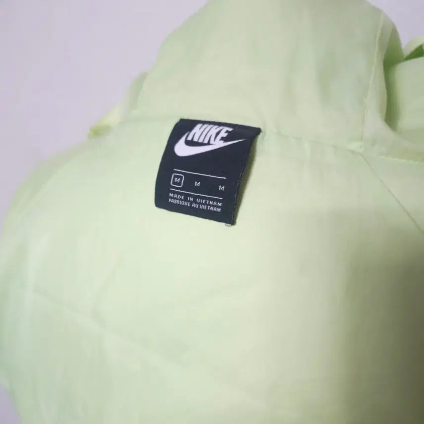 [SOLD OUT] 나이키 에어 우븐 후드 자켓 형광/블랙