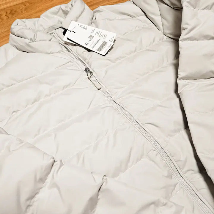 [BUNJANG] Giordano Lightweight Padded Jumper Ivory XL / 지오다노 경량 패딩 점퍼 아이보리 XL