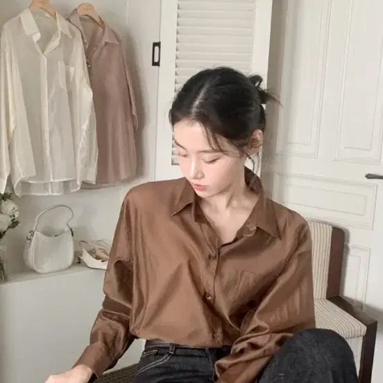 [BUNJANG] 아뜨랑스 블라우스 / 아뜨랑스 블라우스