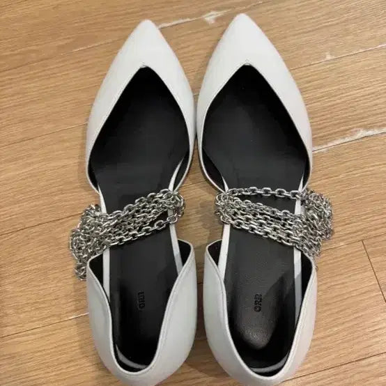 [BUNJANG] ORR 오르 체인슈즈 / ORR 오르 체인슈즈