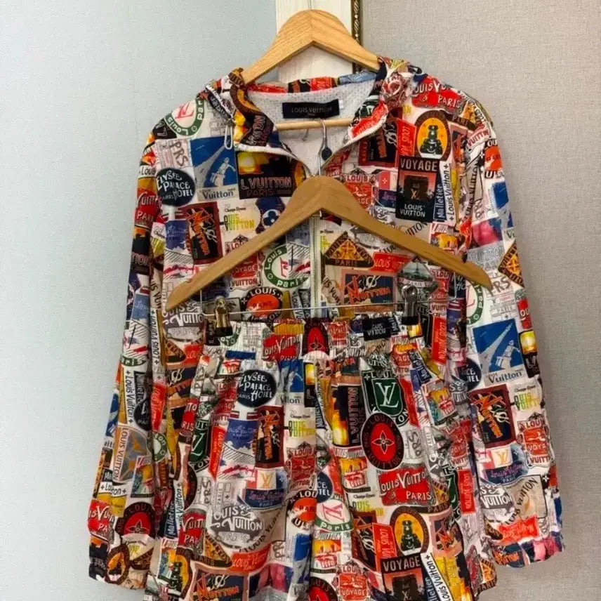 [BUNJANG] Patterned Hooded Windbreaker and Shorts Set / 패턴 후드 바람막이 + 반바지 세트