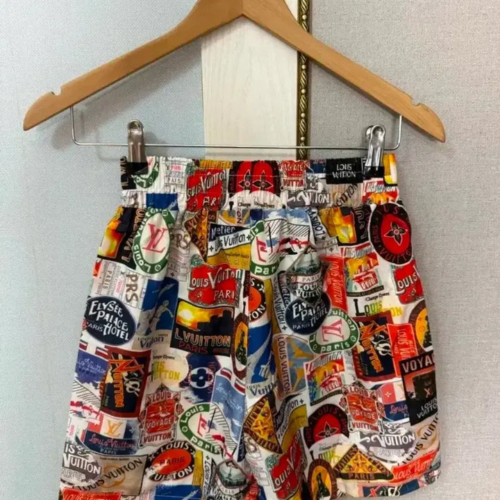 [BUNJANG] Patterned Hooded Windbreaker and Shorts Set / 패턴 후드 바람막이 + 반바지 세트