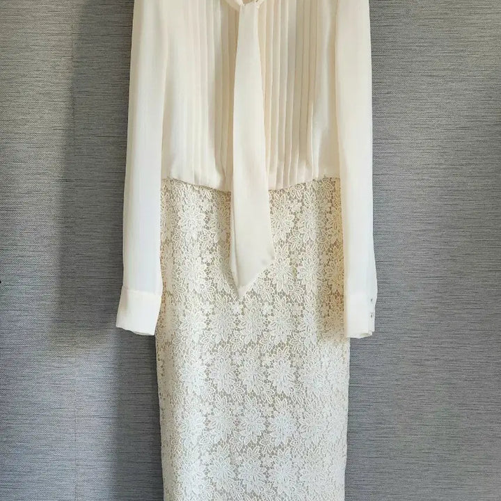 [SOLD OUT] 모조에스핀 타이 레이스 원피스