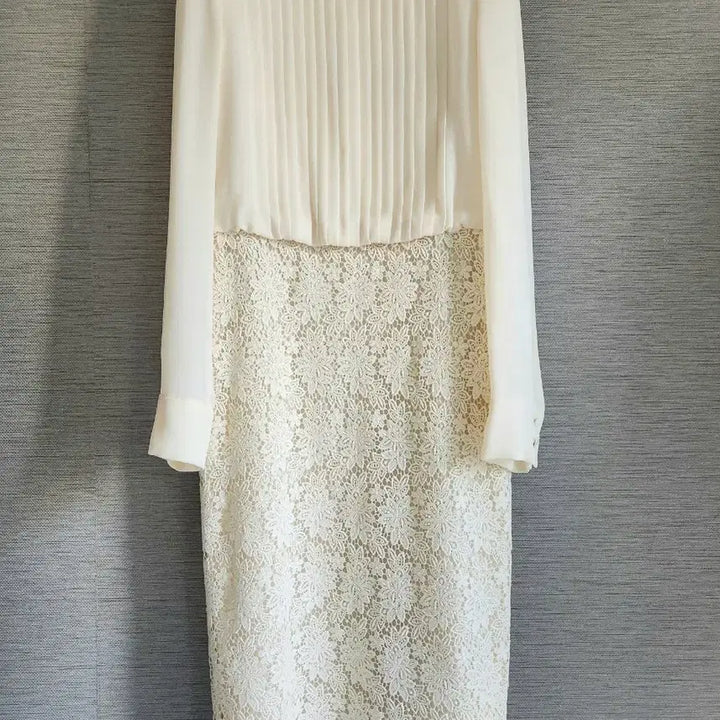 [SOLD OUT] 모조에스핀 타이 레이스 원피스