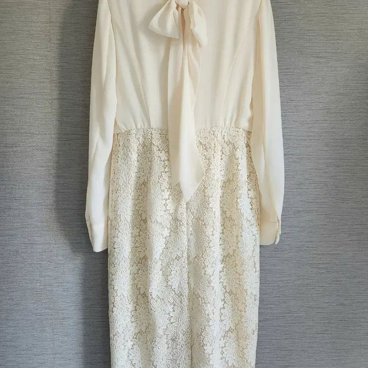 [SOLD OUT] 모조에스핀 타이 레이스 원피스