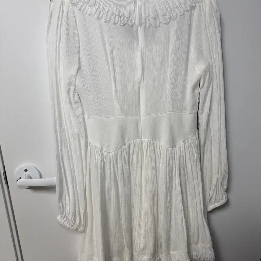 [BUNJANG] Synceden Lace Ribbon Mini Dress / 신스덴 레이스 리본 미니 원피스 M