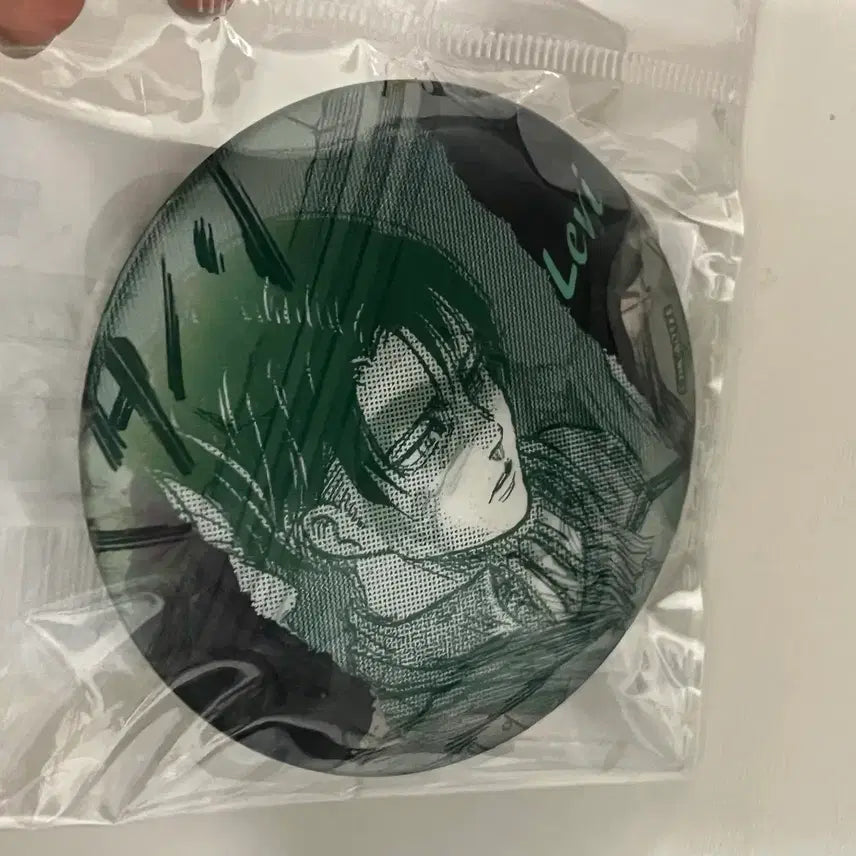 [BUNJANG] Attack on Titan Levi Badge / 진격거 리바이 뱃지 판매