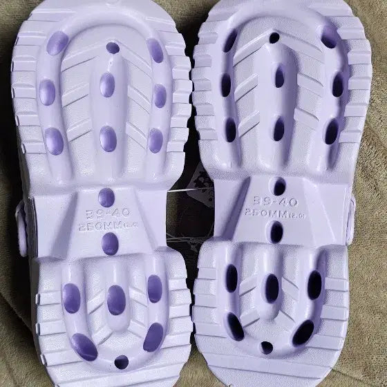 [BUNJANG] Kuromi Purple Two-Tone Sandals with Cubic Zibbitz / 쿠로미 보라색 투톤 샌들 슬리퍼 큐빅 지비츠 장식
