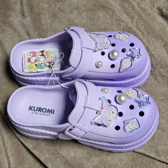 [BUNJANG] Kuromi Purple Two-Tone Sandals with Cubic Zibbitz / 쿠로미 보라색 투톤 샌들 슬리퍼 큐빅 지비츠 장식