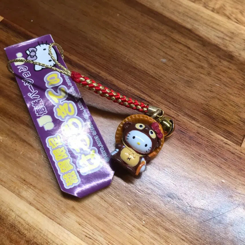 [BUNJANG] Sanrio Hello Kitty Raccoon Kitty Strap / 산리오 헬로키티 너구리 키티스트랩