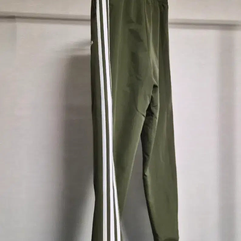 [SOLD OUT] 새제품 L) 아디다스 삼선 트레이닝 조거팬츠