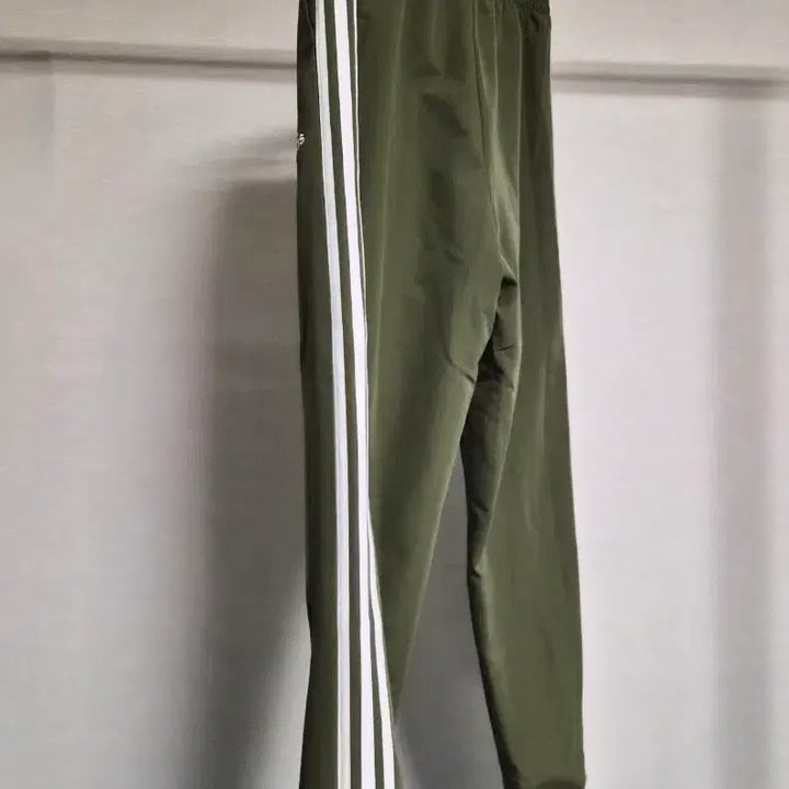 [SOLD OUT] 새제품 L) 아디다스 삼선 트레이닝 조거팬츠