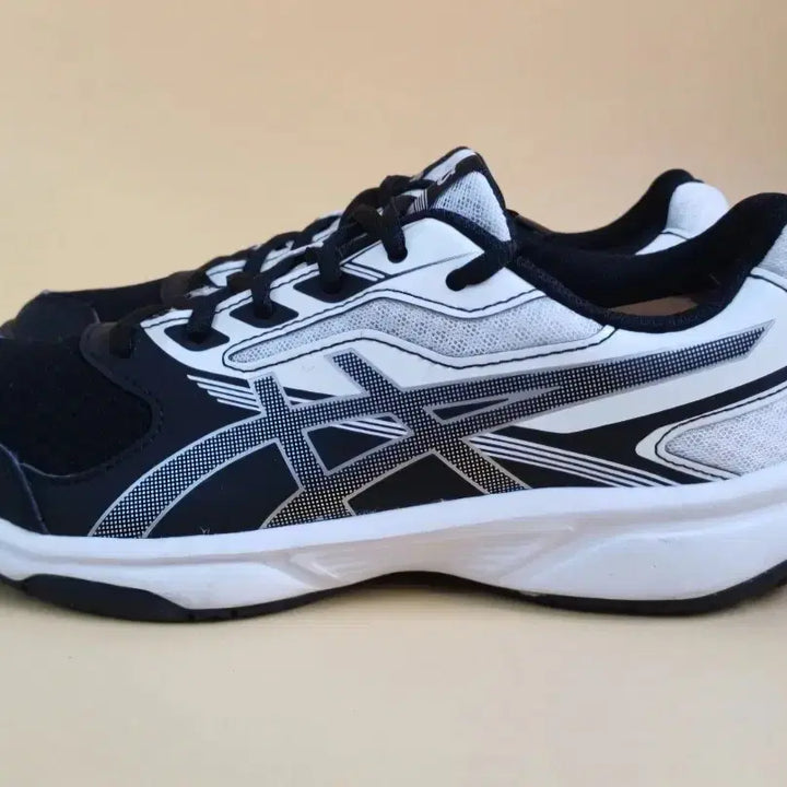 [BUNJANG] Asics Upcoat Black/White Sneakers / (240)아식스W 업코트 블랙/화이트 운동화
