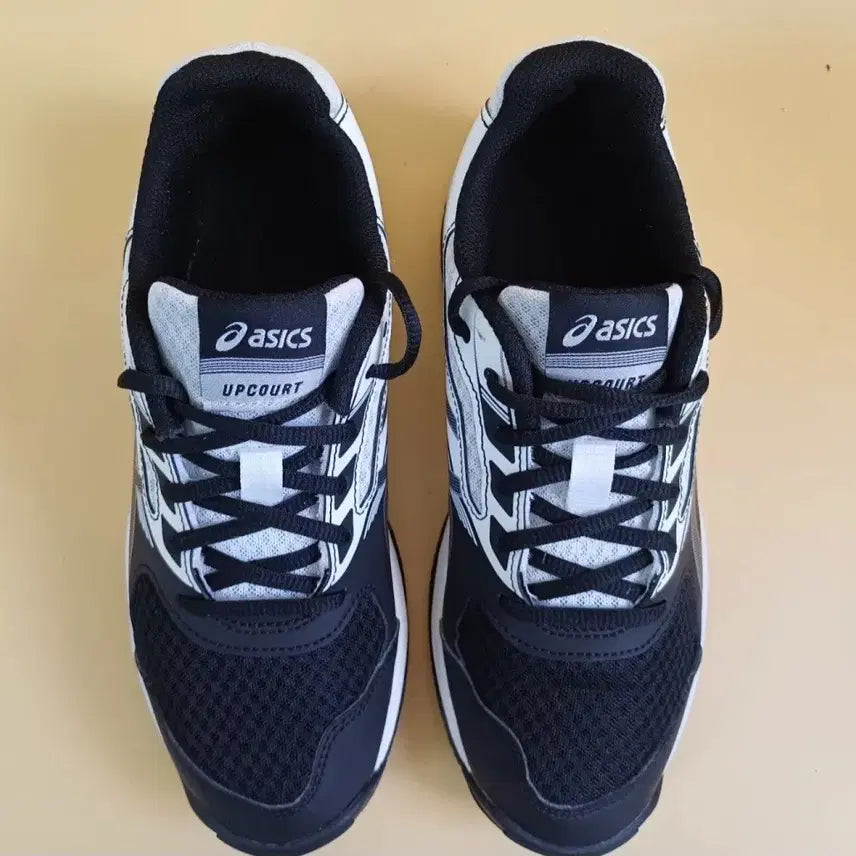 [BUNJANG] Asics Upcoat Black/White Sneakers / (240)아식스W 업코트 블랙/화이트 운동화