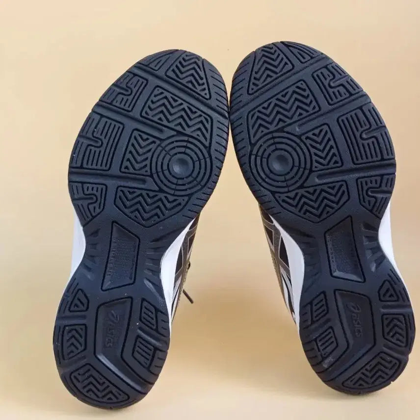 [BUNJANG] Asics Upcoat Black/White Sneakers / (240)아식스W 업코트 블랙/화이트 운동화