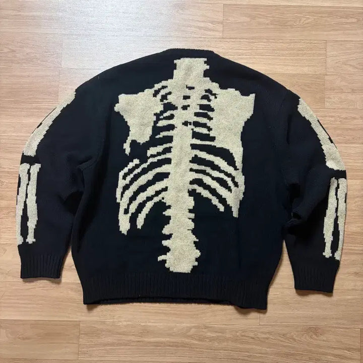 [BUNJANG] Capital Wool Knit Crewneck / (1)캐피탈 울 본 니트 크루넥