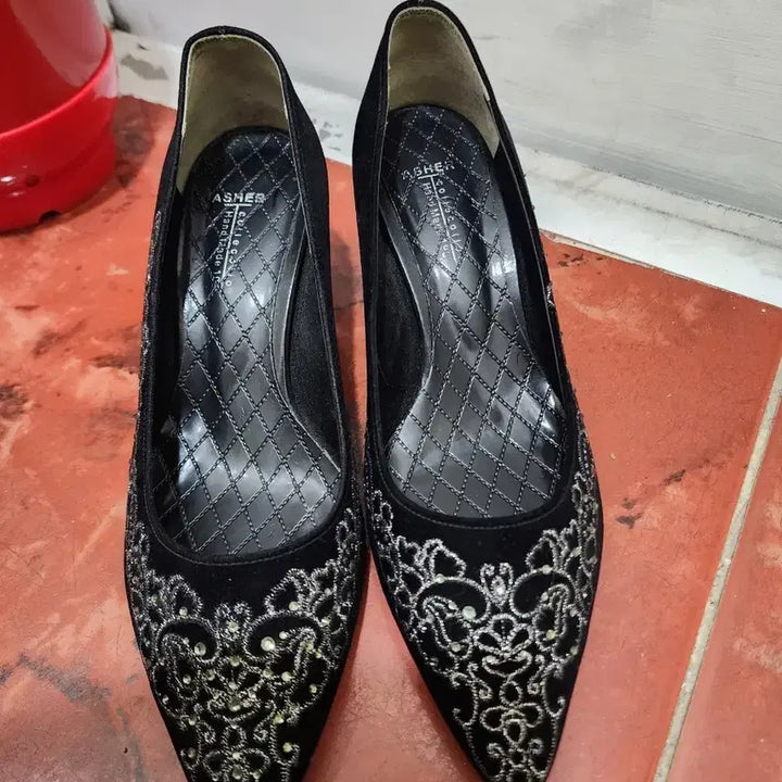 [BUNJANG] ASHER Black Suede Embellished Women&