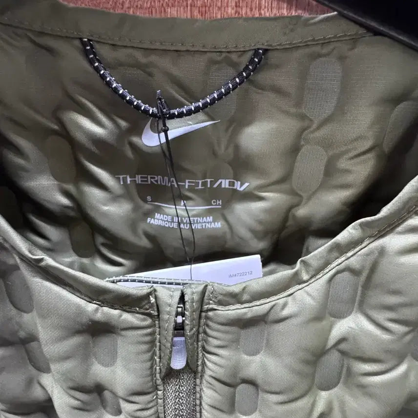 [BUNJANG] Nike Therma-FIT ADV Padded Jacket Khaki / 나이키 Therma-FIT ADV 패딩 자켓 카키