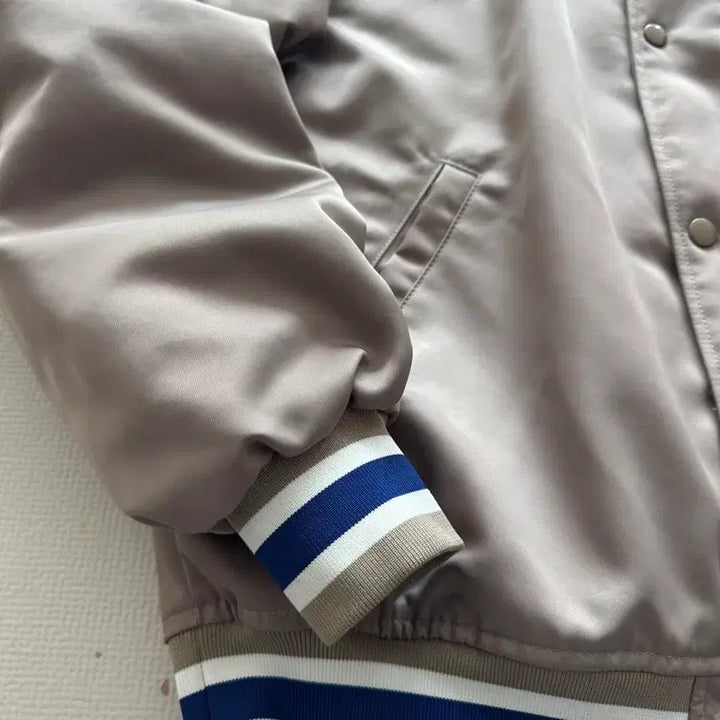 [BUNJANG] Nike Dugout Loose Satin Varsity Jacket / 나이키 덕아웃 루즈 사틴 바시티 자켓
