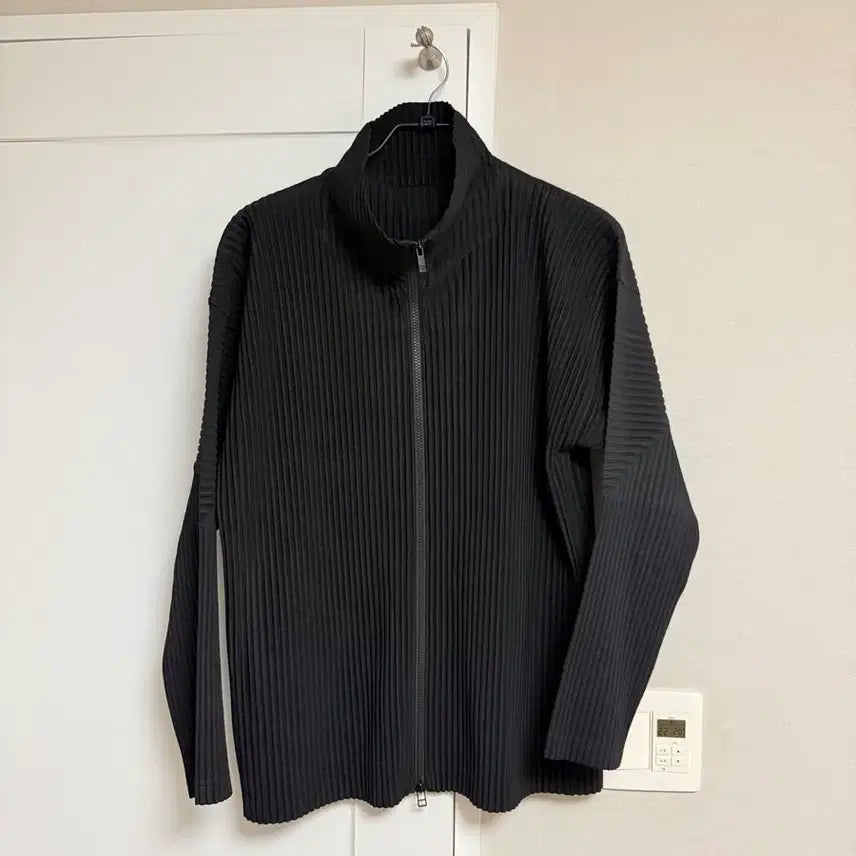 [SOLD OUT] 옴므 플리세 집업 4