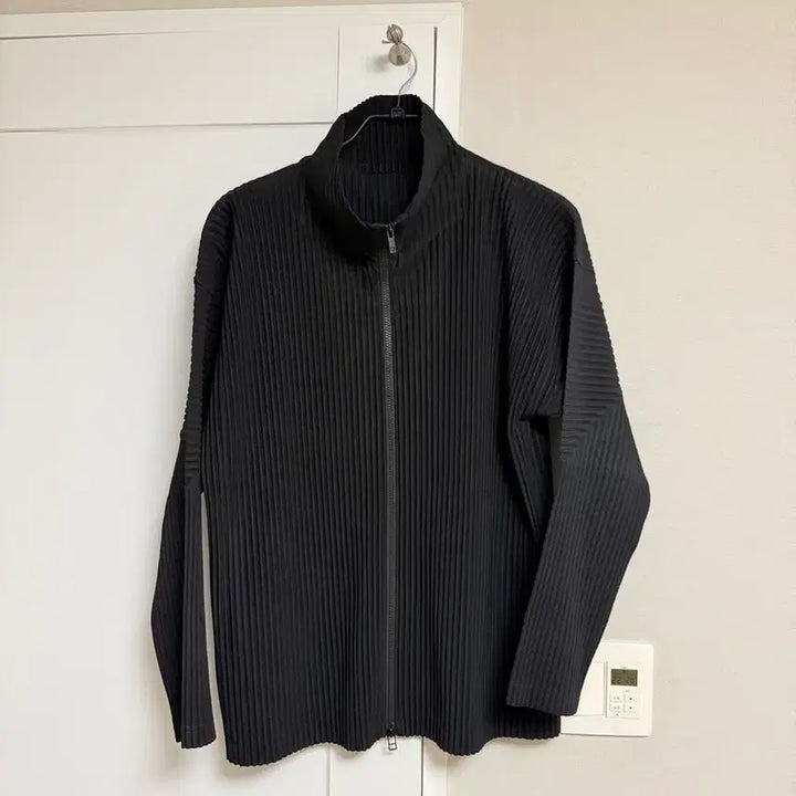 [SOLD OUT] 옴므 플리세 집업 4