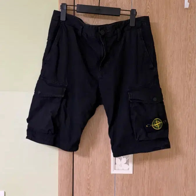 [BUNJANG] Stone Island Cargo Half Pants / 스톤아일랜드 와펜 카고 하프 팬츠 판매