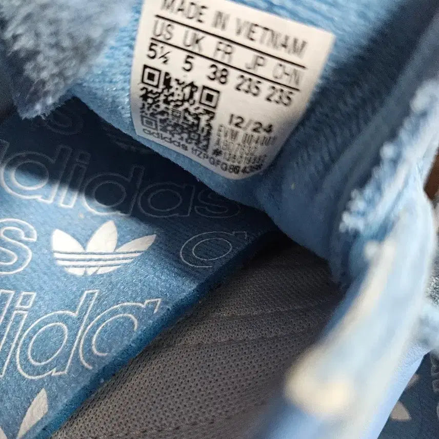 [BUNJANG] Adidas Samba Suede Sky Blue Sneakers / 아디다스 삼바 스웨이드 스카이 블루 운동화