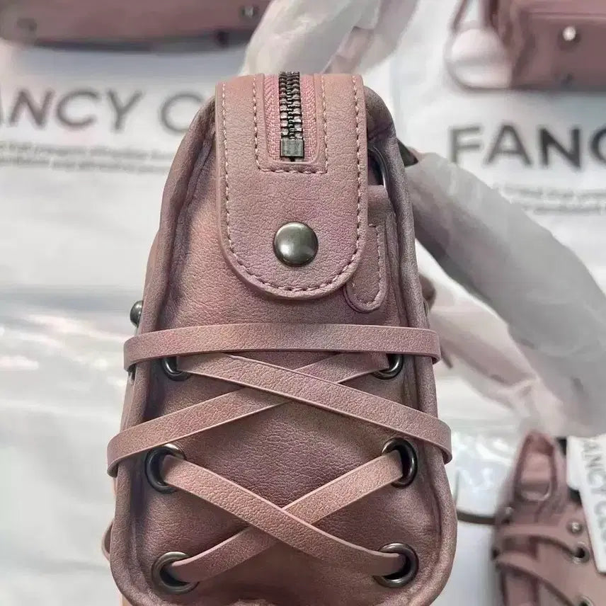 [BUNJANG] Fancy Club Belted Washed Leather Mini Bag Baby Pink / 팬시클럽 fancy club 벨티드 워싱 레더 미니 백 베이비핑크