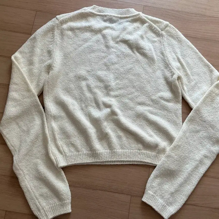 [BUNJANG] CERRIC Jennie Ivory Knit Sweater / CERRIC 세릭 제니 아이보리 니트