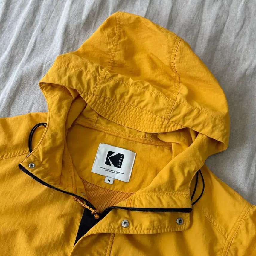[BUNJANG] Kodak Nylon Yellow Windbreaker M / 코닥 나일론 노란색 바람막이 M