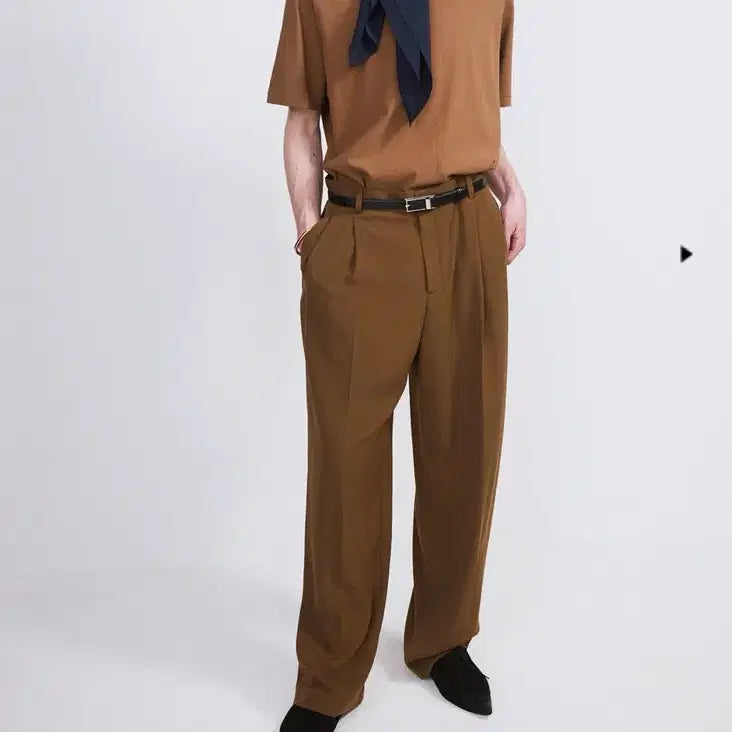 [BUNJANG] RECTO 26SS Fluid Detail Pants Brown M / (새상품) 26SS 렉토 플루이드 디테일 팬츠 브라운 M