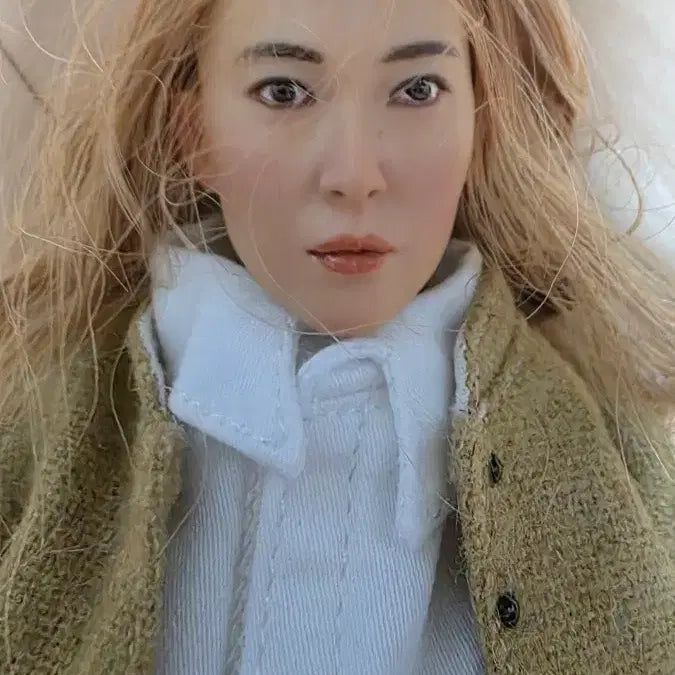 [BUNJANG] Female Doll Head with Costume Set / 여성 인형 헤드 + 의상 세트