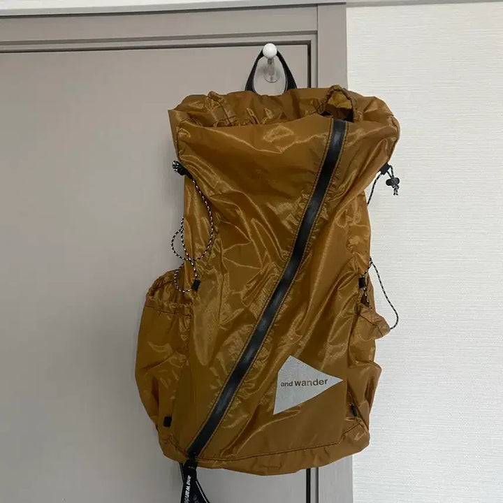 [BUNJANG] And Wander Sil-Day Pack Backpack / 앤드원더 실데이 팩 백팩 And Wander