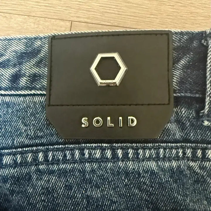 [BUNJANG] Solid Homme Button Hem Denim Pants / [50] 솔리드옴므 밑단 버튼 데님