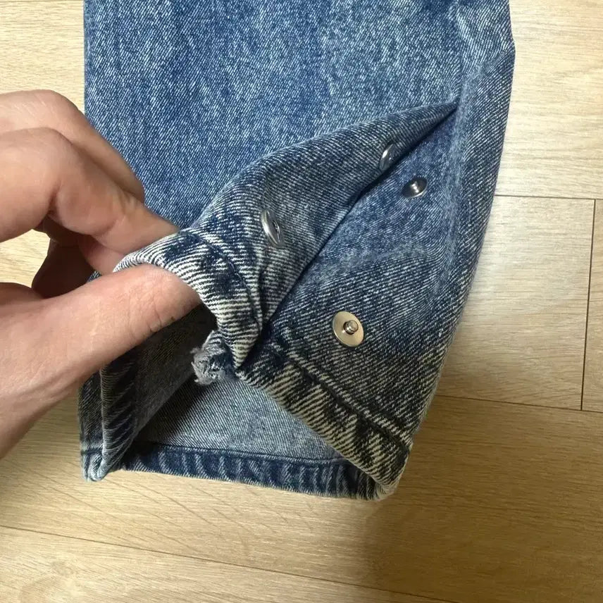 [BUNJANG] Solid Homme Button Hem Denim Pants / [50] 솔리드옴므 밑단 버튼 데님