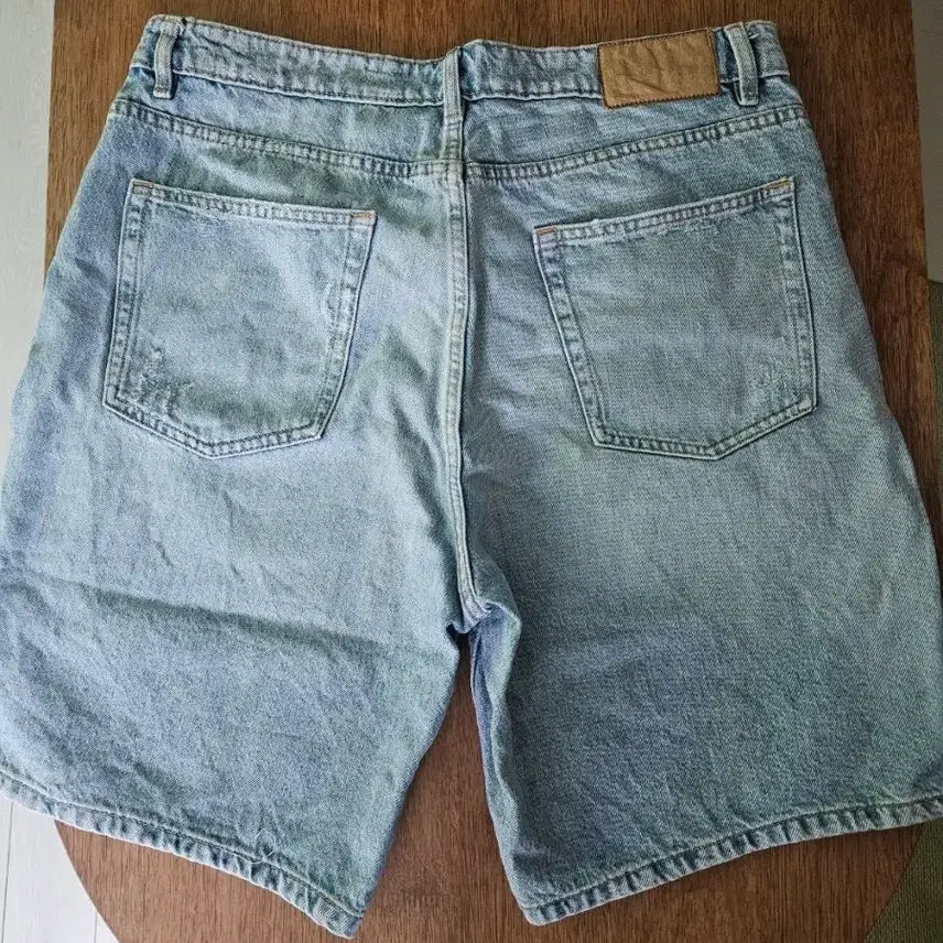 [SOLD OUT] ZARA / 스트레이트핏 데님 버뮤다 팬츠 / 44 사이즈 (남