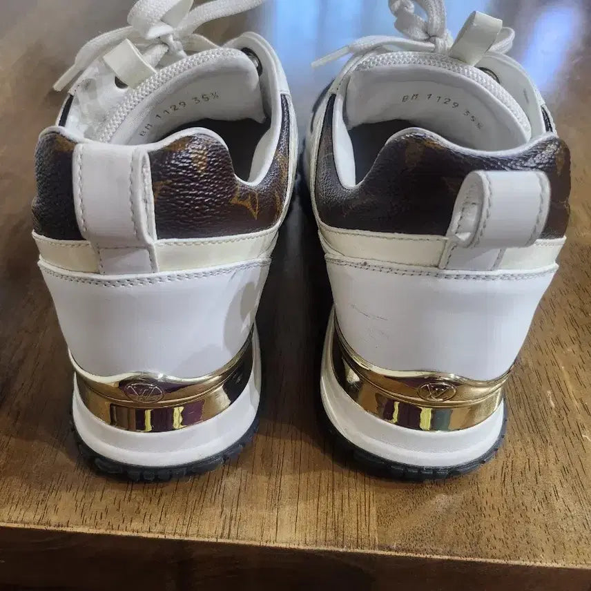 [BUNJANG] Louis Vuitton Run Away Sneakers / 루이비통신발