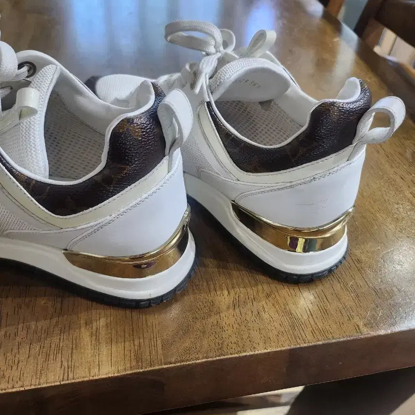 [BUNJANG] Louis Vuitton Run Away Sneakers / 루이비통신발