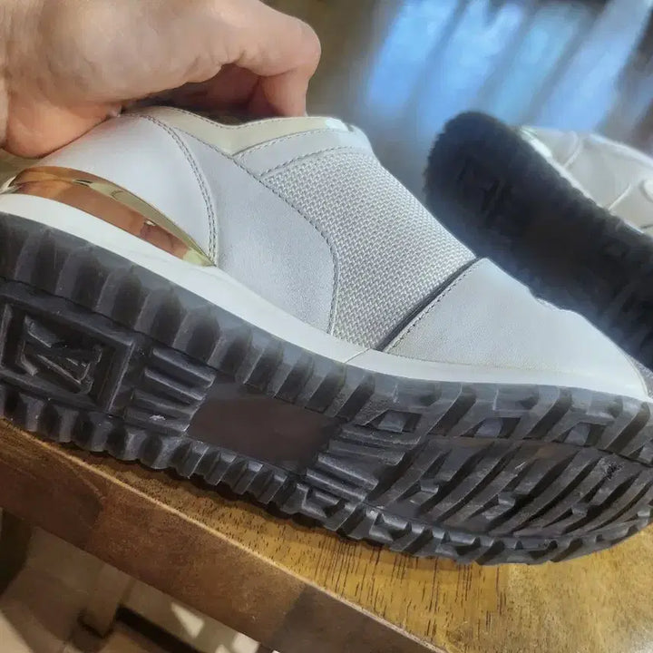 [BUNJANG] Louis Vuitton Run Away Sneakers / 루이비통신발