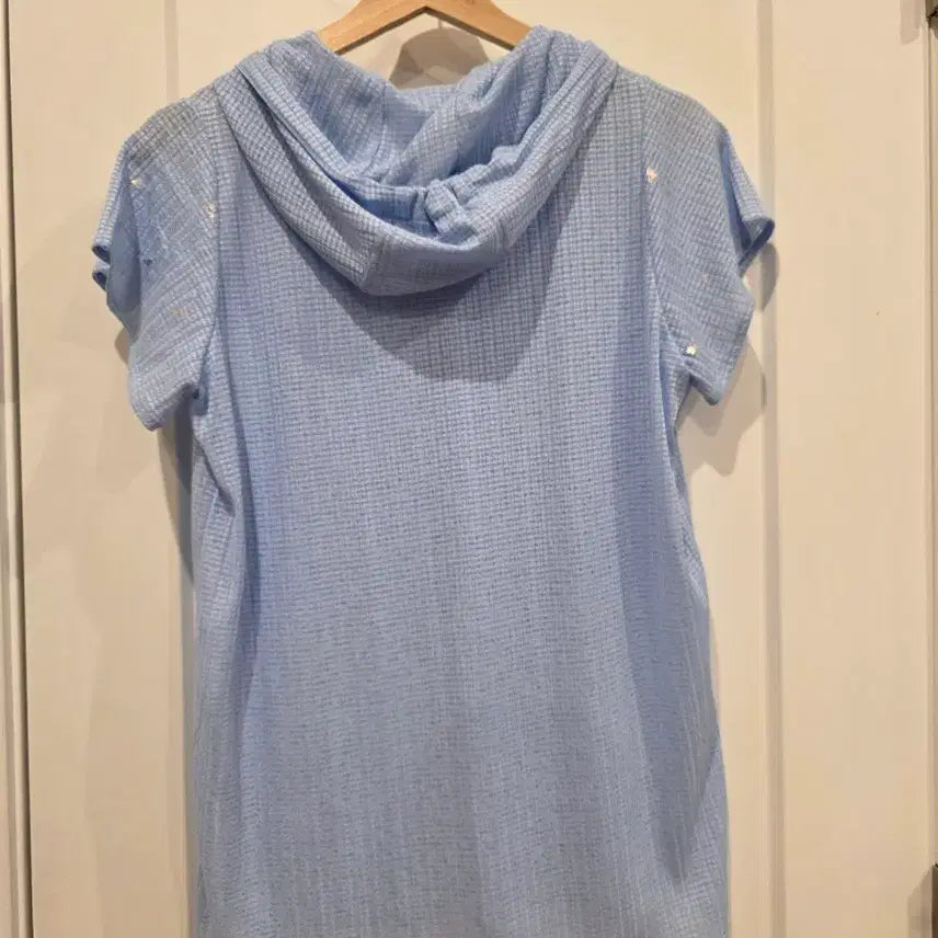 [BUNJANG] Givy Light Blue Hooded Top / Givy 기비 하늘색 후드 시원한 탑