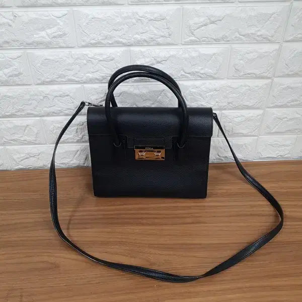 [BUNJANG] FURLA Hula Tote &amp; Crossbody Bag / FURLA 훌라 토트백 &amp; 크로스백